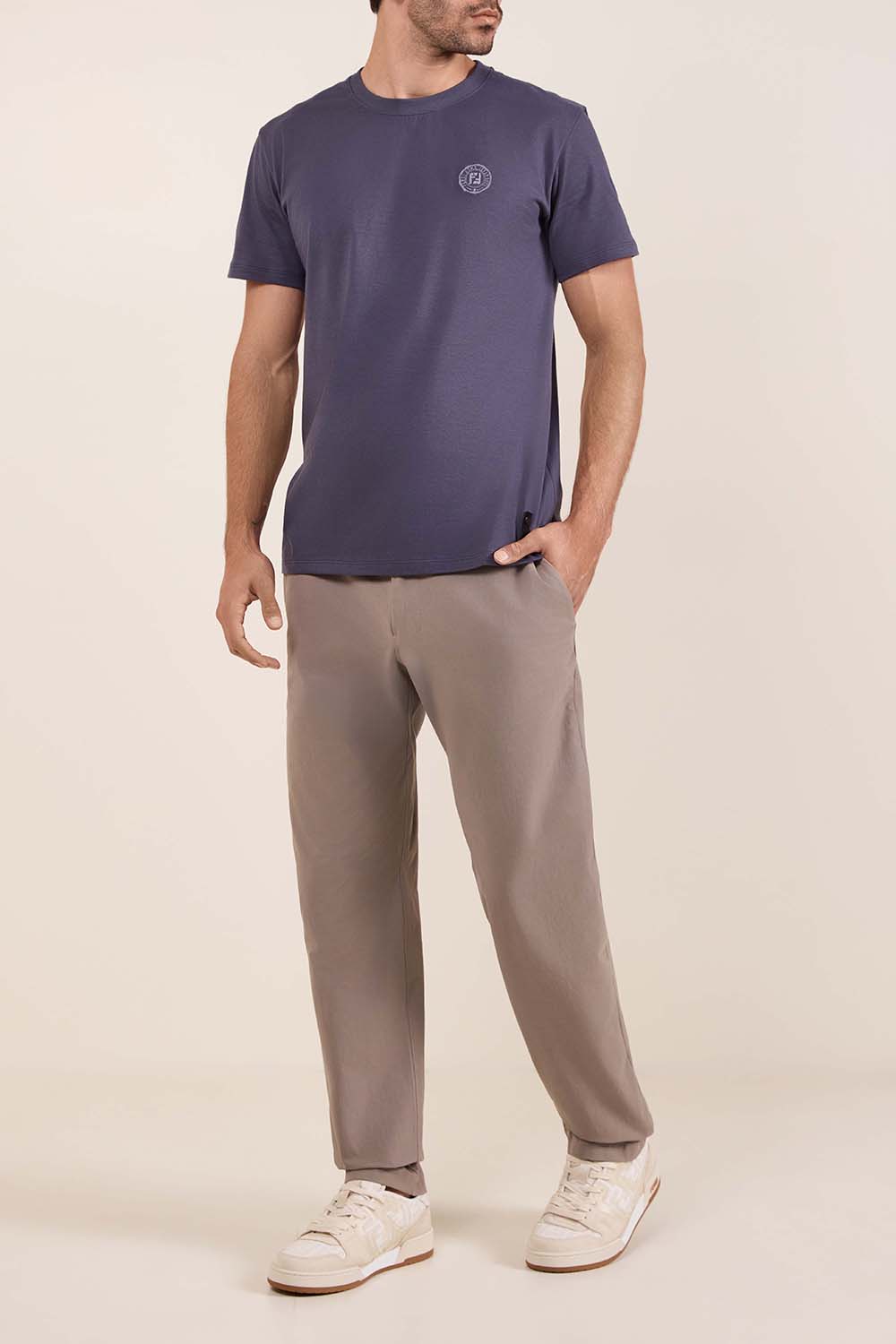 חולצת טי סלים פיט